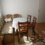 жани